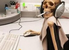 Un joueur en ligne vole 231.393£ à son employeur pour flamber sur internet Faits divers