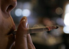 Travailler dans les salles VIP de Macau n'est pas une volonté des croupiers de la ville