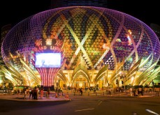 Mauvaises conditions de travail qui conduisent à une grève de 1.000 croupiers à Macau Steve Wynn