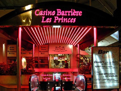Les Princes casino facade